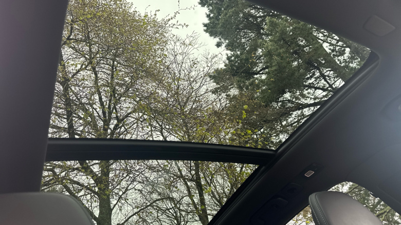 Volvo XC60 2.0 B5P Ultra Black Edition 5dr AWD Geartronic Petrol Estate